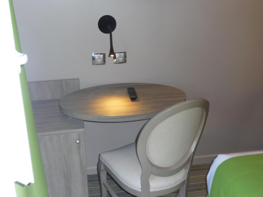 Hotel Floridor Etoile Aulnay-sous-Bois Room photo