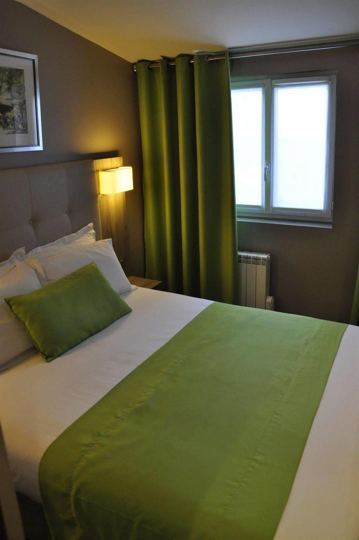 Hotel Floridor Etoile Aulnay-sous-Bois Exterior photo